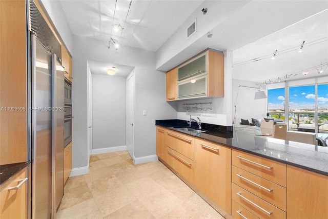 400 Alton Rd 1805, Miami Beach, FL 33139