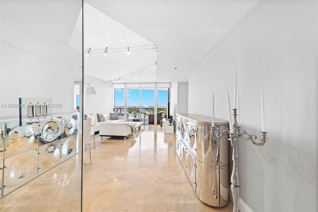 400 Alton Rd 1805, Miami Beach, FL 33139