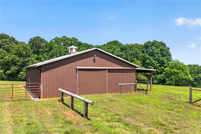 108 Crane's Crossing Drive, West Union, SC 29696