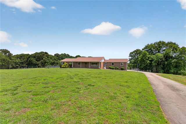 108 Crane's Crossing Drive, West Union, SC 29696