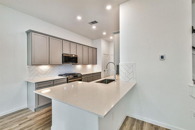 678 Royal Arch, Conroe, TX 77304