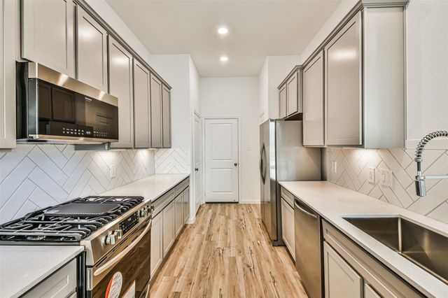 678 Royal Arch, Conroe, TX 77304