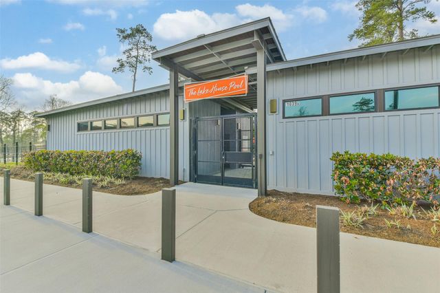678 Royal Arch, Conroe, TX 77304