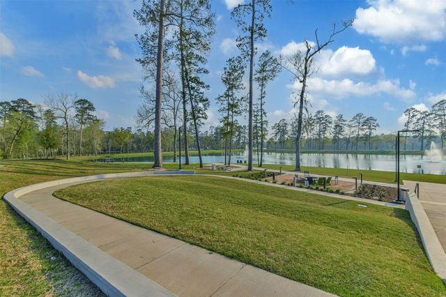 678 Royal Arch, Conroe, TX 77304