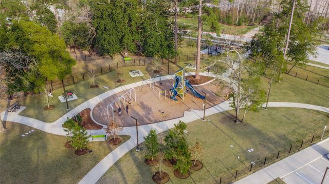 678 Royal Arch, Conroe, TX 77304