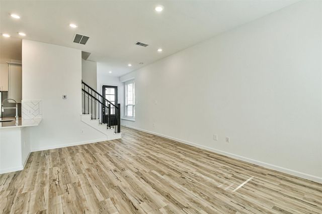 678 Royal Arch, Conroe, TX 77304