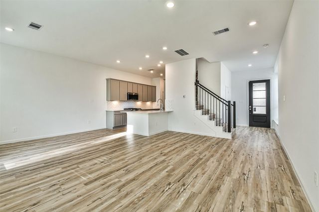 678 Royal Arch, Conroe, TX 77304