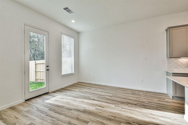 678 Royal Arch, Conroe, TX 77304