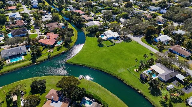 17325 SW 84 Avenue, Palmetto Bay, FL 33157