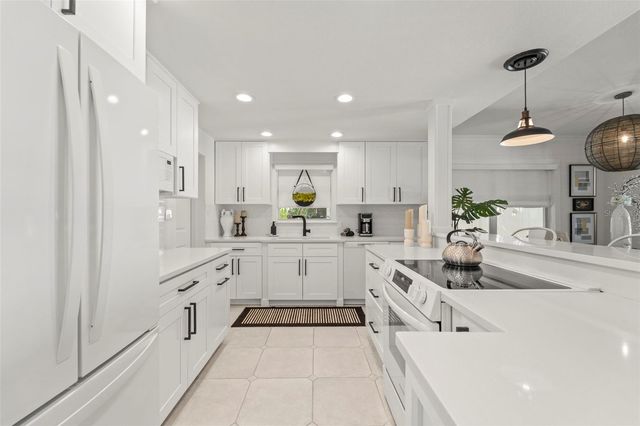 402 161ST AVENUE, Redington Beach, FL 33708