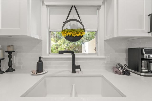 402 161ST AVENUE, Redington Beach, FL 33708