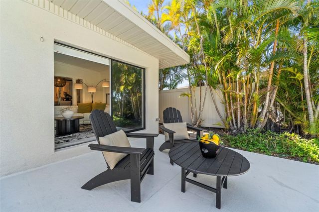 402 161ST AVENUE, Redington Beach, FL 33708