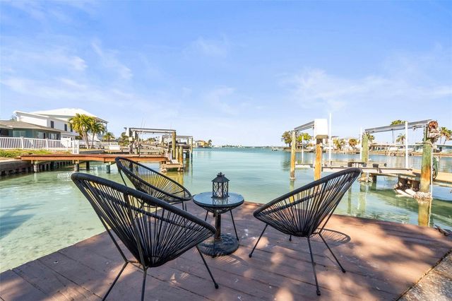 402 161ST AVENUE, Redington Beach, FL 33708