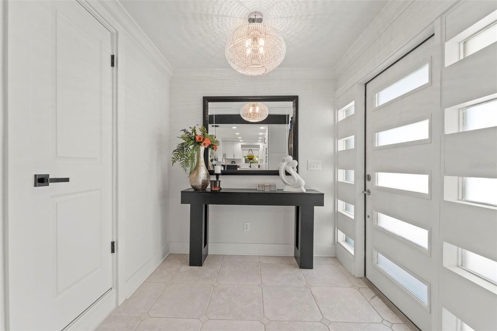 Image 12 of property listing at 402 161ST AVENUE, Redington Beach, FL 33708