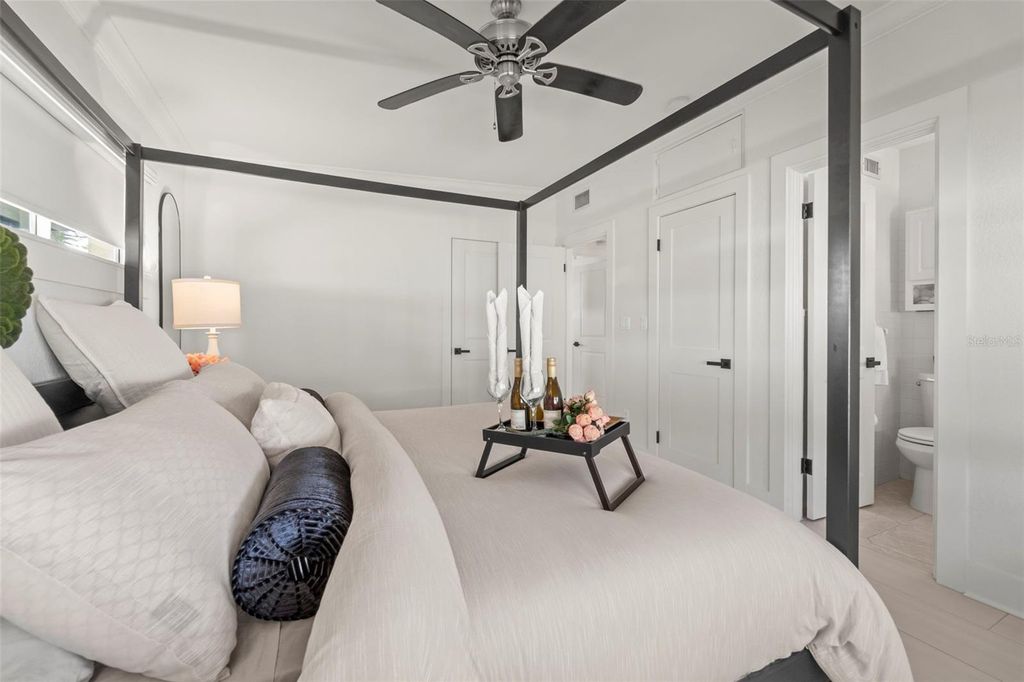 Image 34 of property listing at 402 161ST AVENUE, Redington Beach, FL 33708