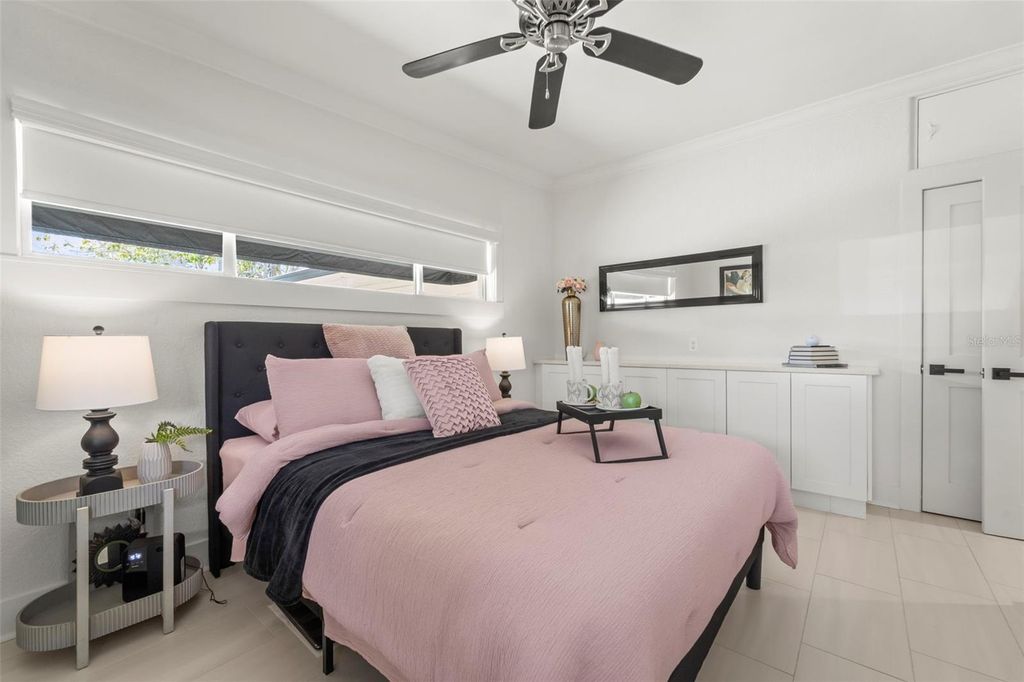 Image 38 of property listing at 402 161ST AVENUE, Redington Beach, FL 33708