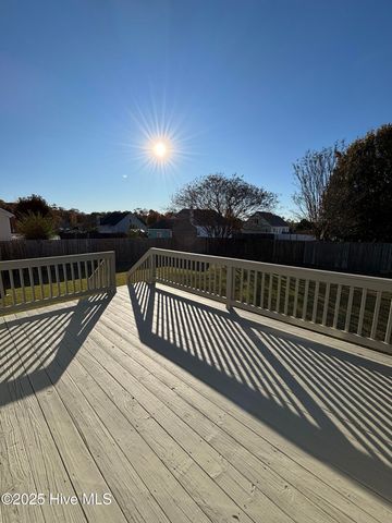 696 E Main Street, Winterville, NC 28590