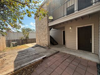 8911 SCHICK RD B, Austin, TX 78729