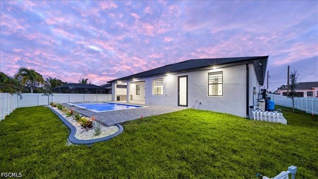 2711 Van Buren PKWY, Cape Coral, FL 33993