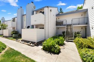 8252 NW Center Pkwy #82, Sacramento, CA 95823