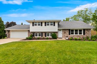 3205 Rosemont Drive, Joliet, IL 60431