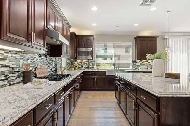 1530 Decatur Way, Rocklin, CA 95765