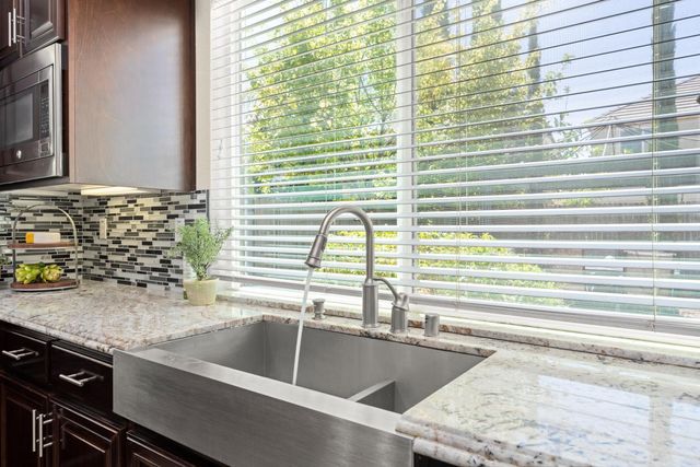 1530 Decatur Way, Rocklin, CA 95765