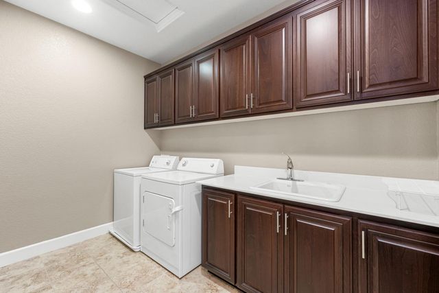 1530 Decatur Way, Rocklin, CA 95765
