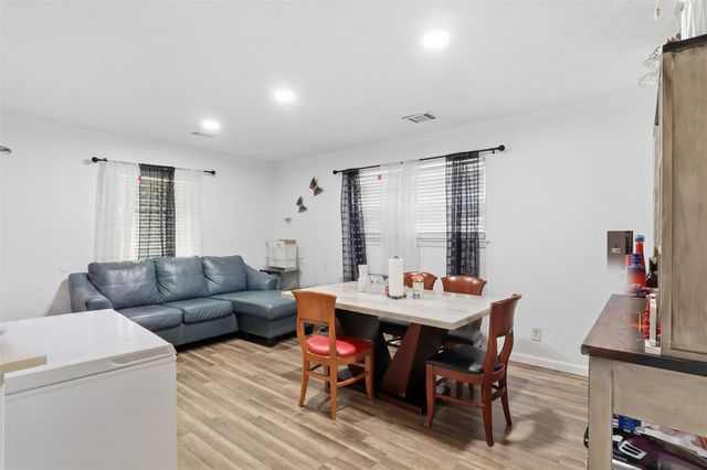 7210 Colton Street, Houston, TX 77016