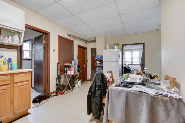 2854 W 38th Place, Chicago, IL 60632