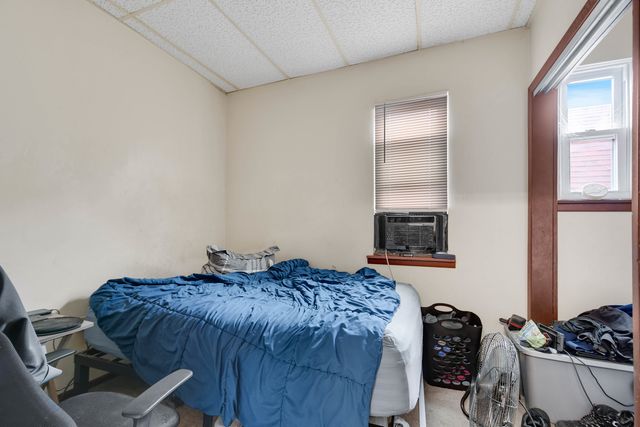 2854 W 38th Place, Chicago, IL 60632