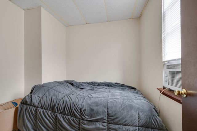 2854 W 38th Place, Chicago, IL 60632