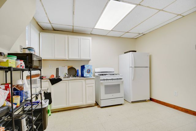 2854 W 38th Place, Chicago, IL 60632