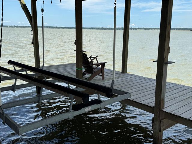 614 Lagoon Drive, Point Blank, TX 77364