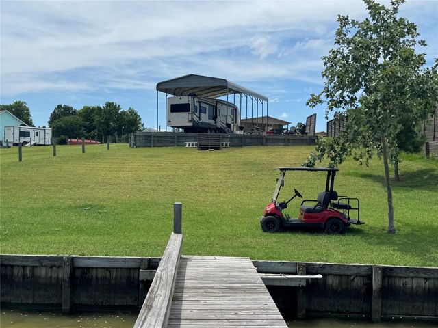 614 Lagoon Drive, Point Blank, TX 77364