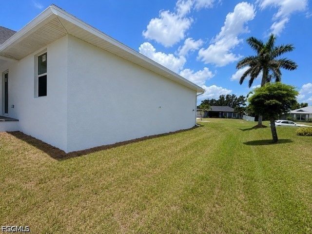 2813 NW 4th TER, Cape Coral, FL 33993