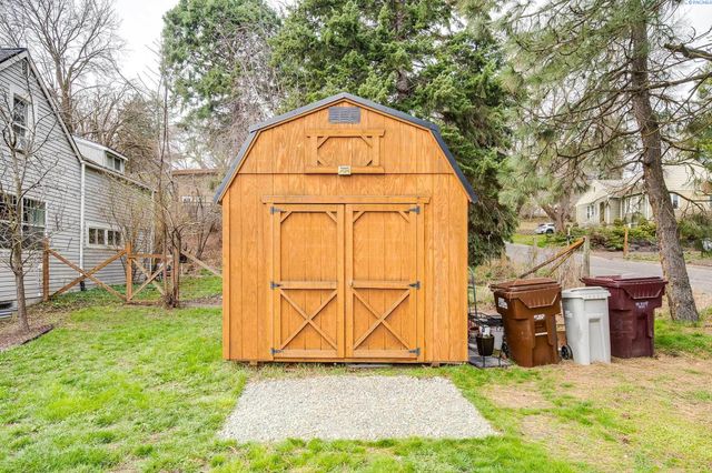 935 NW Bryant St, Pullman, WA 99163