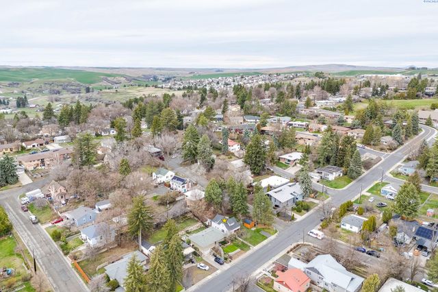 935 NW Bryant St, Pullman, WA 99163