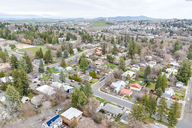 935 NW Bryant St, Pullman, WA 99163