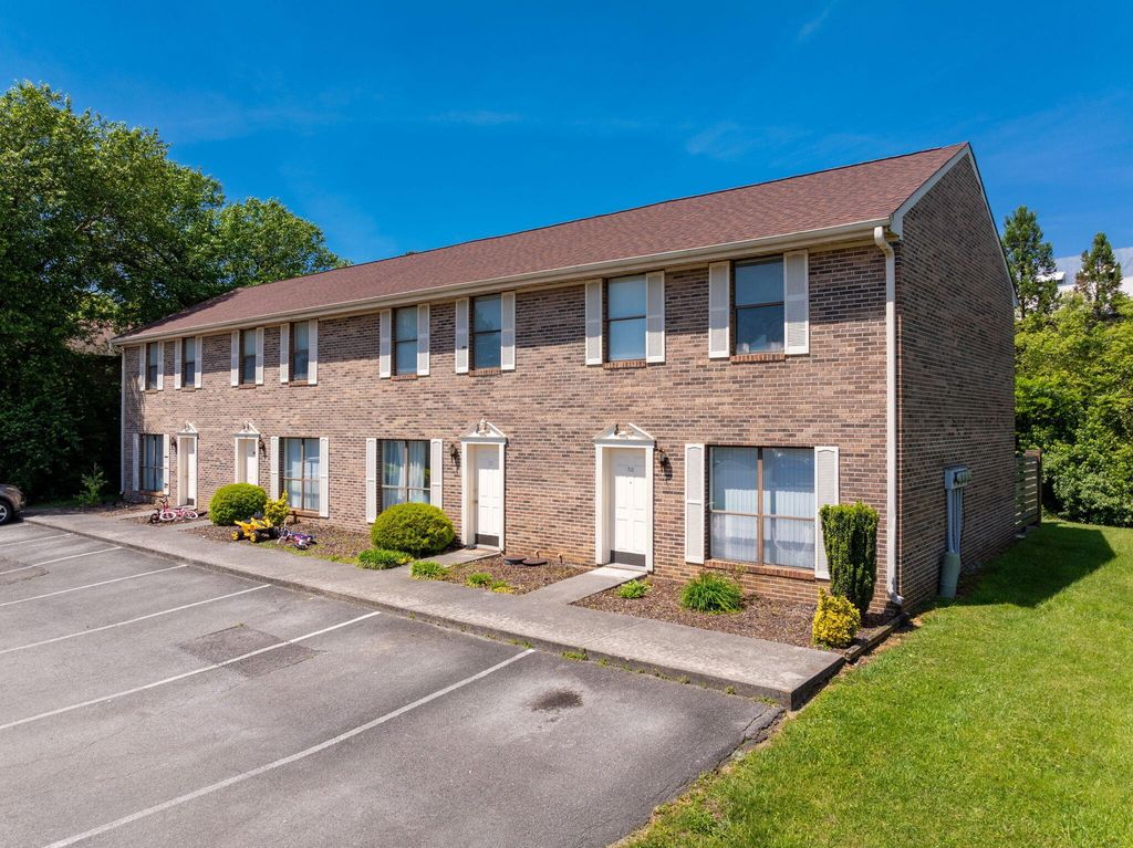 900 Stratford Circle, NW, Cleveland, TN 37312