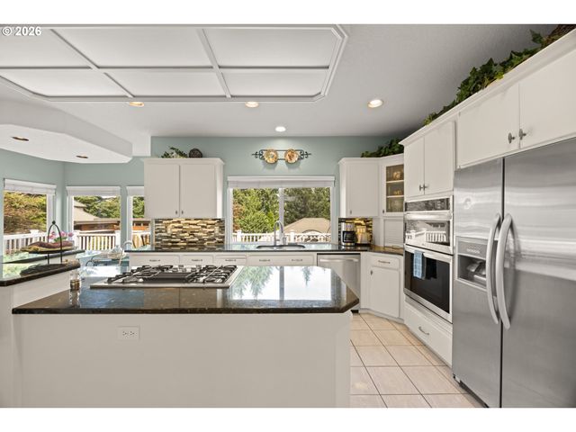 9085 Sw 180TH Pl, Beaverton, OR 97007