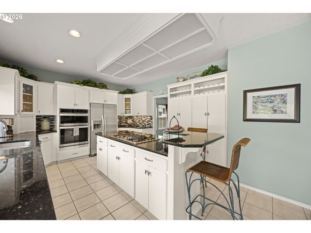 9085 Sw 180TH Pl, Beaverton, OR 97007