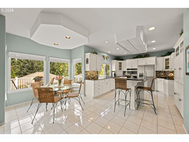 9085 Sw 180TH Pl, Beaverton, OR 97007