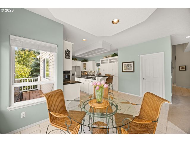 9085 Sw 180TH Pl, Beaverton, OR 97007