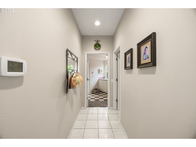 9085 Sw 180TH Pl, Beaverton, OR 97007