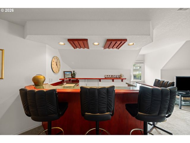 9085 Sw 180TH Pl, Beaverton, OR 97007