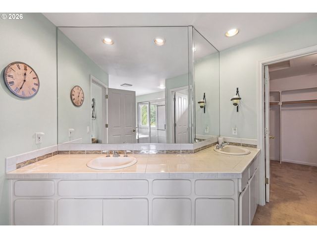 9085 Sw 180TH Pl, Beaverton, OR 97007