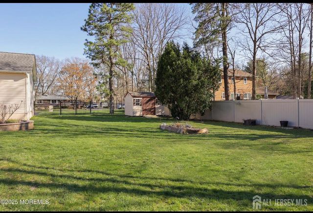 29 Lorton Road, Old Bridge, NJ 08857