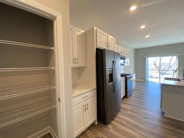 9281 4th Street N, Lake Elmo, MN 55042