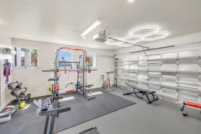 3352 SW 110th Ave, Miami, FL 33165